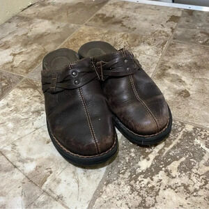 Women’s Clark’s Slip on Brown Leather Causal  Comfort Clog Mules shoes size 6